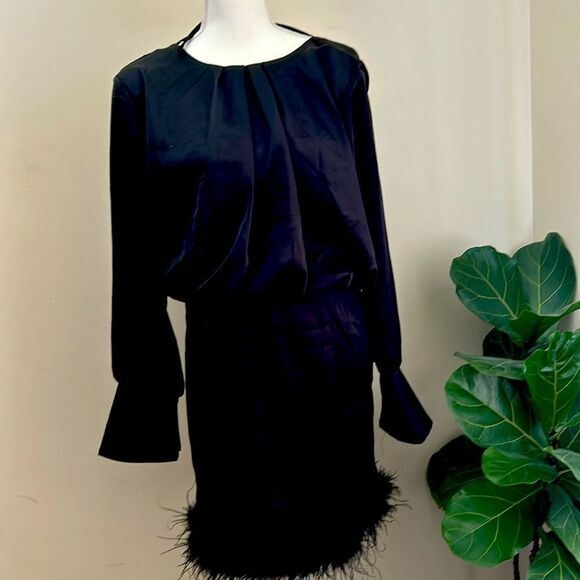 SATIN FEATHER TRIM LONG SLEEVE DRESS size 10 - Picture 1 of 7